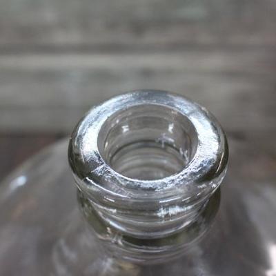 Glass jug