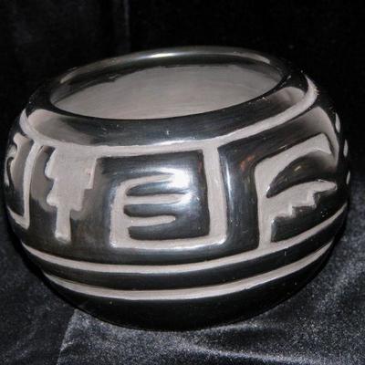 Santa Clara pot