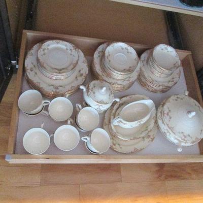 Vintage Homer Laughlin Eggshell Nautilus Pattern China Service