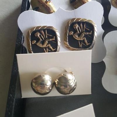 Vintage cuff links - basketball, baseball
