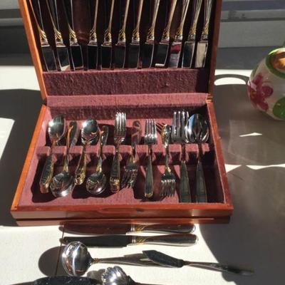 007 Yamazaki Japan 14 Piece Place Setting