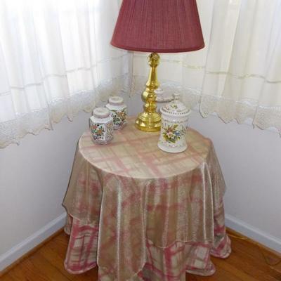 Round table with clothes $30
23 X 26"