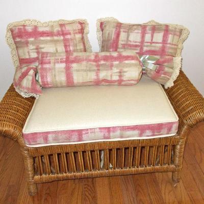 Wicker bench with pillow $40
31 x 16 x 16"