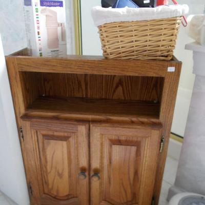 Cabinet $20