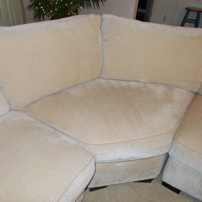 Haverty's sectional sofa $850