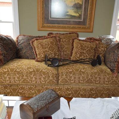 Sofa w Decorative Pillows