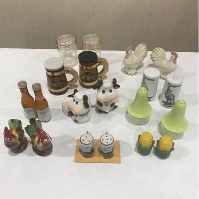 10 Sets of Vintage Salt and Pepper Shakers #3