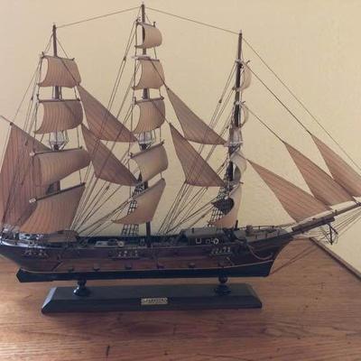 Fregate Model Ship