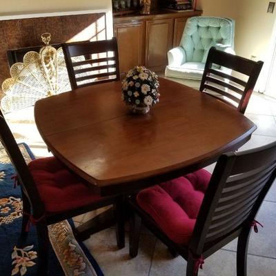 Like new dinette set