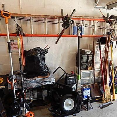 New Louisville 24 ft extension ladder pro top $150