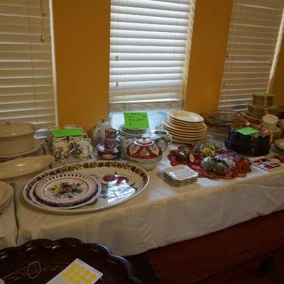 Large Selection of China and Dinnerware