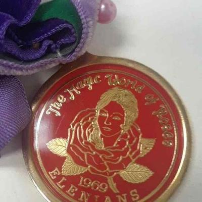 Elenians 1969 ladies doubloon pin NEW ORLEANS MARDI GRAS KREWE RR5089 https://www.ebay.com/itm/113712160217