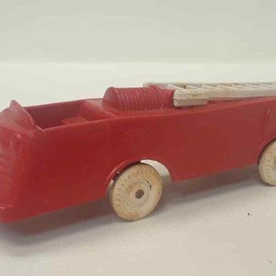 VINTAGE red fire tuck plastic 4.5 in RR5073 https://www.ebay.com/itm/113712186267