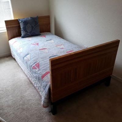 MCM Swedish twin bed
