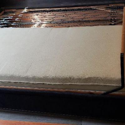 Pull-out couch - quality craftsmanship