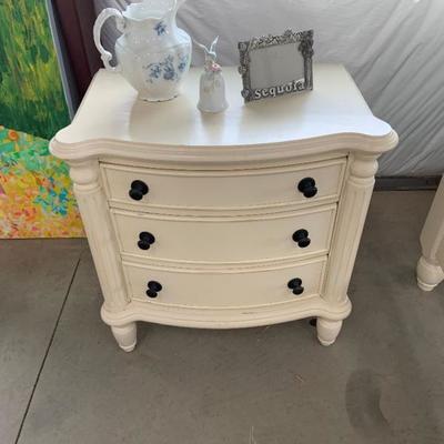 Matching vanity