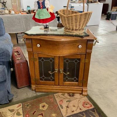 Sweet little dry sink