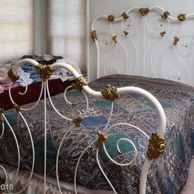 Full size bed. Beautyrest.