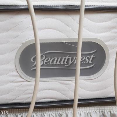 Full size bed. Beautyrest.