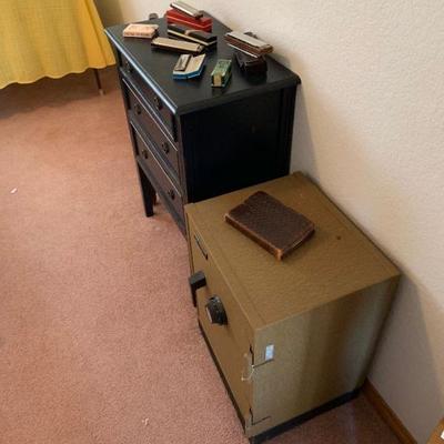 Floor safe