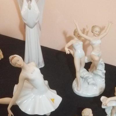 Nice collection of Wallendorf 1764 German porcelain