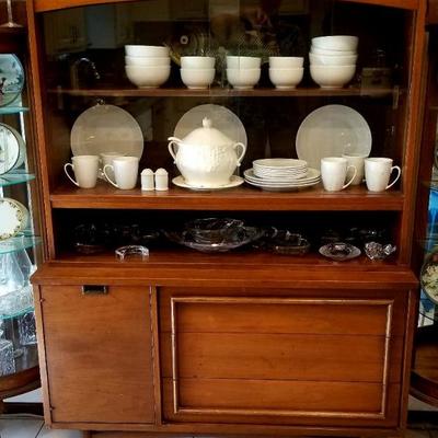 Nice mid century cabinet 