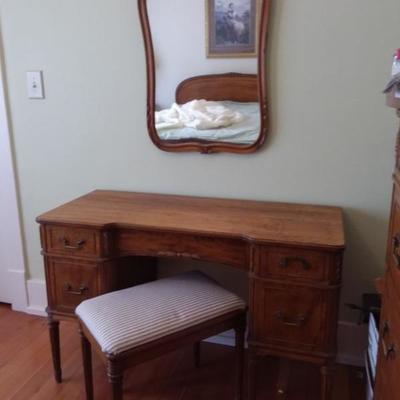 Vanity Set