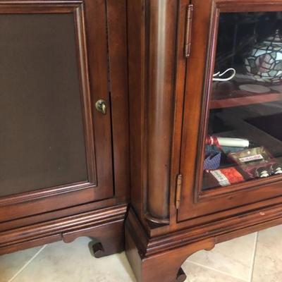 Entertainment Center detail