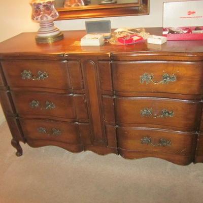 Bedroom Suite Dressers