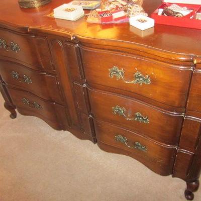 Bedroom Suite Dressers