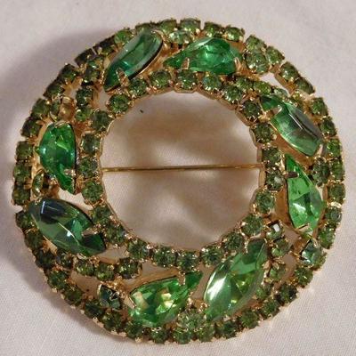 1960's Weiss Rhinestone Brooch