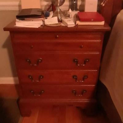 4 drawer bedside chest