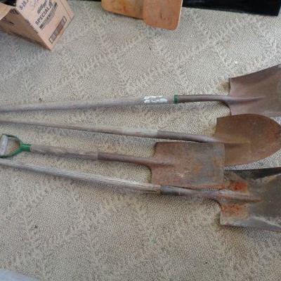 4 Shovels