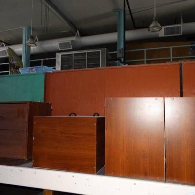 4 Small wooden cabinets.