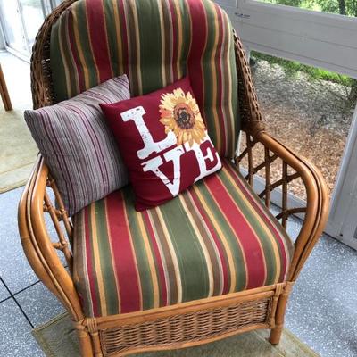 Rattan/Wicker Lanai Furnishings (In excellent condition!) 