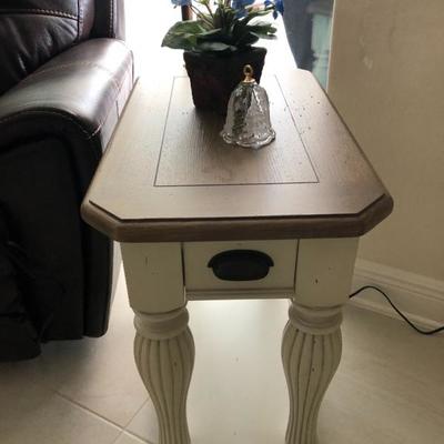 Buff paint and Natural wood slender side/end table