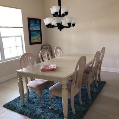 Buff Dining Table w/6 Chairs 