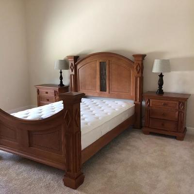 Wood Inlay & Metal w/deco pulls Platform Bedroom Set 