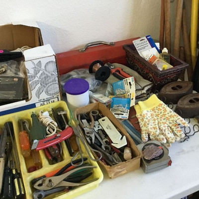 Estate sale photo