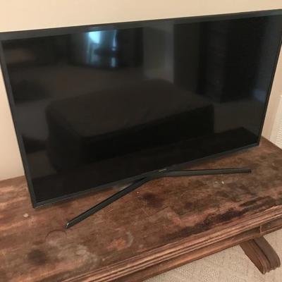 40"Smart TV Flatscreen Television