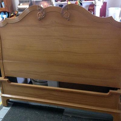Full size bedframe - Make offer!