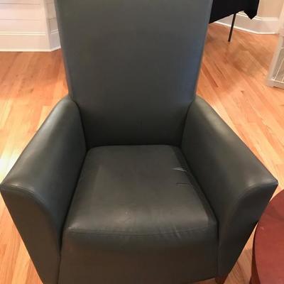 Leather chair $175 "as is"
33 X 27 X 41"