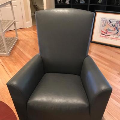 Leather chair $225
33 X 27 X 41"