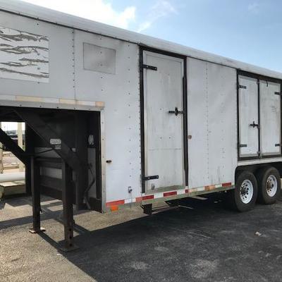 2001 8'x20 Gooseneck Trailer