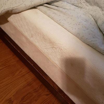 Tempupedic twin matress