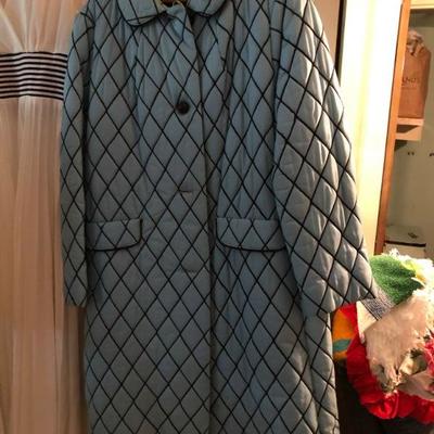 MINT VINTAGE COAT