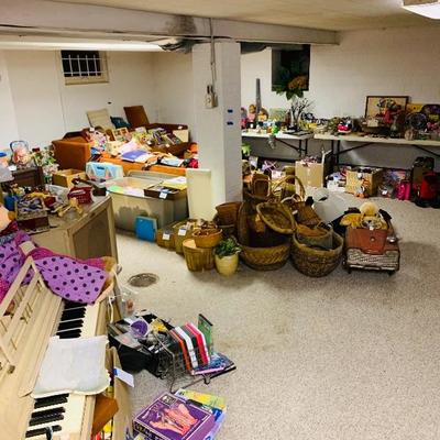 Estate sale photo