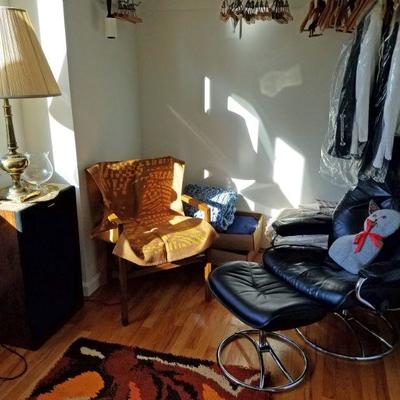 Rug is sold.