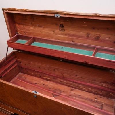 vintage  alta vista lane chest / trunk