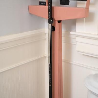 Vintage pink HEALTH O METER Balance Beam Weight Scale 350 lbs. Continental.